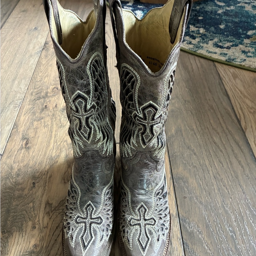 Corral boots  size 7.5